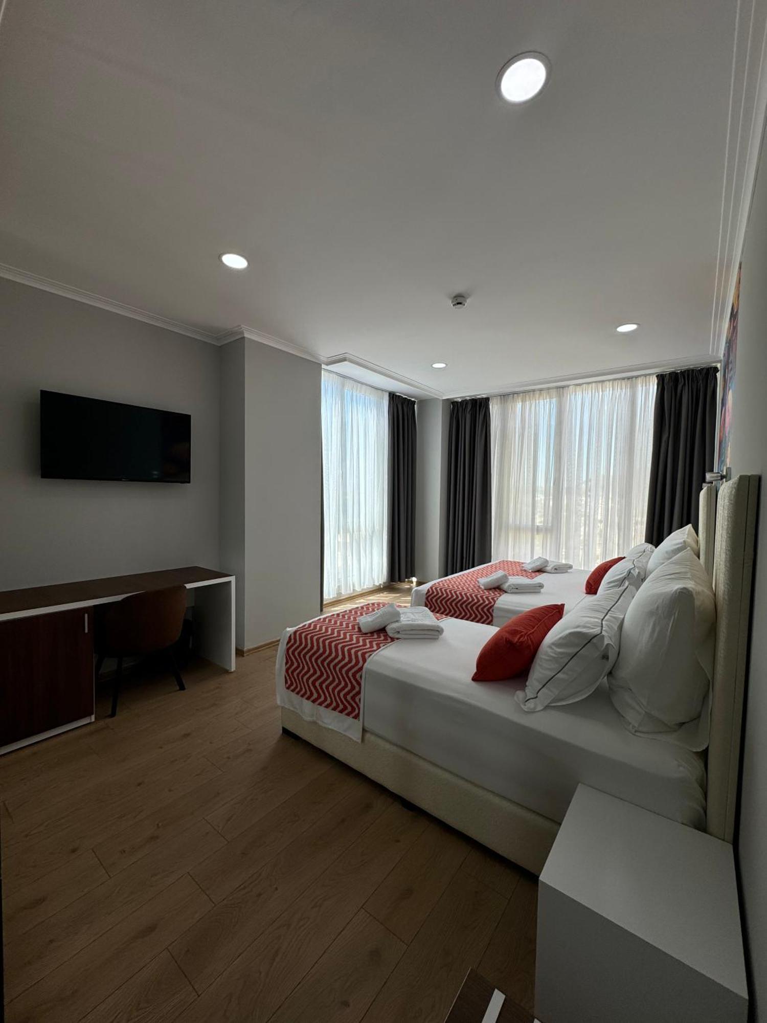 Hotel Britania Vlorë Eksteriør bilde