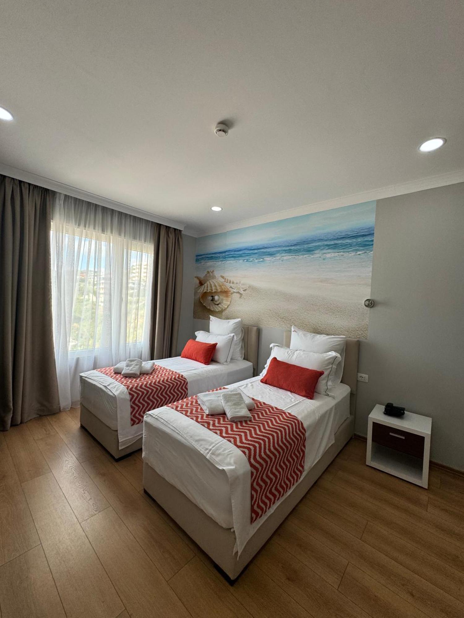 Hotel Britania Vlorë Eksteriør bilde