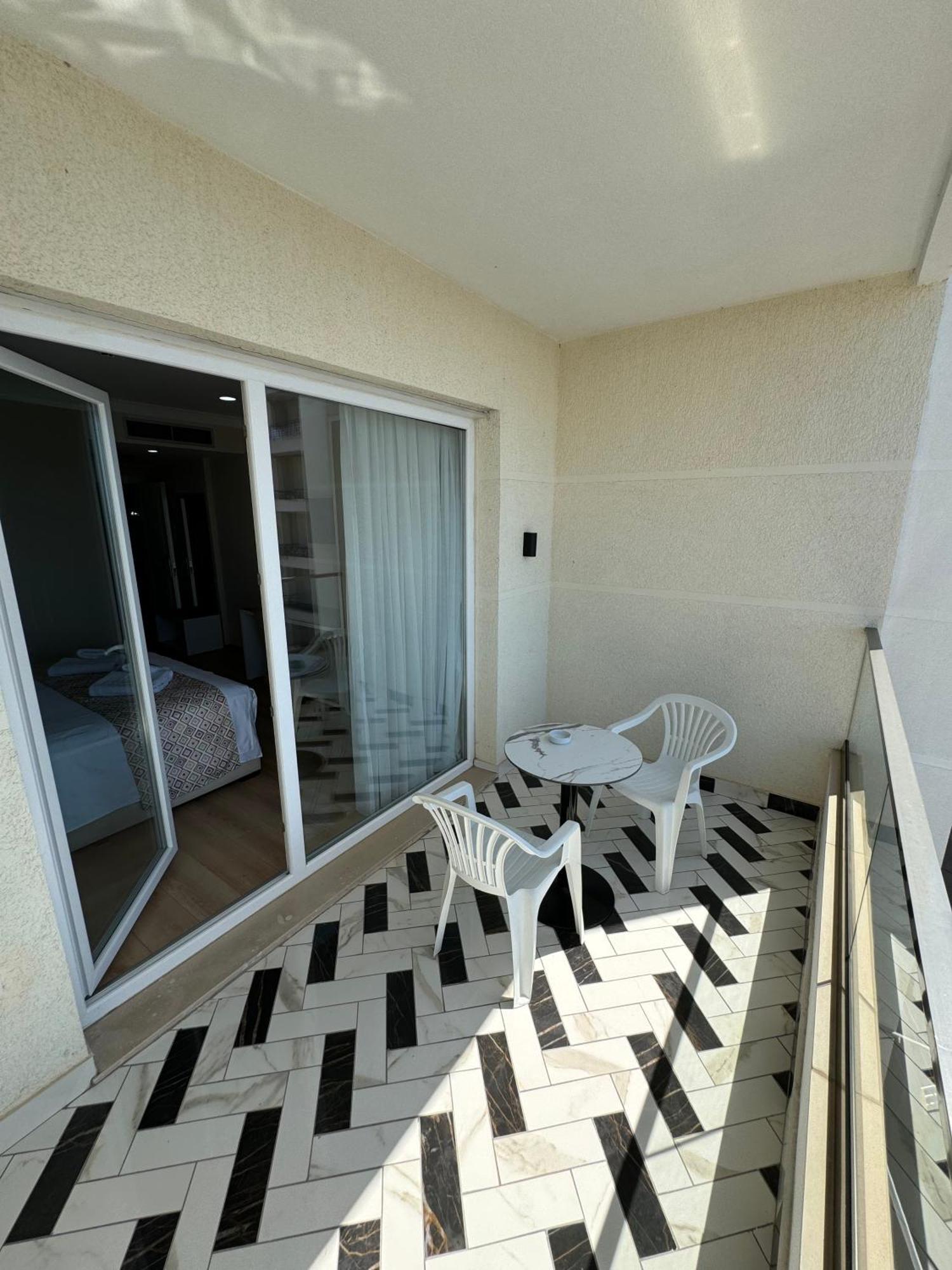 Hotel Britania Vlorë Rom bilde