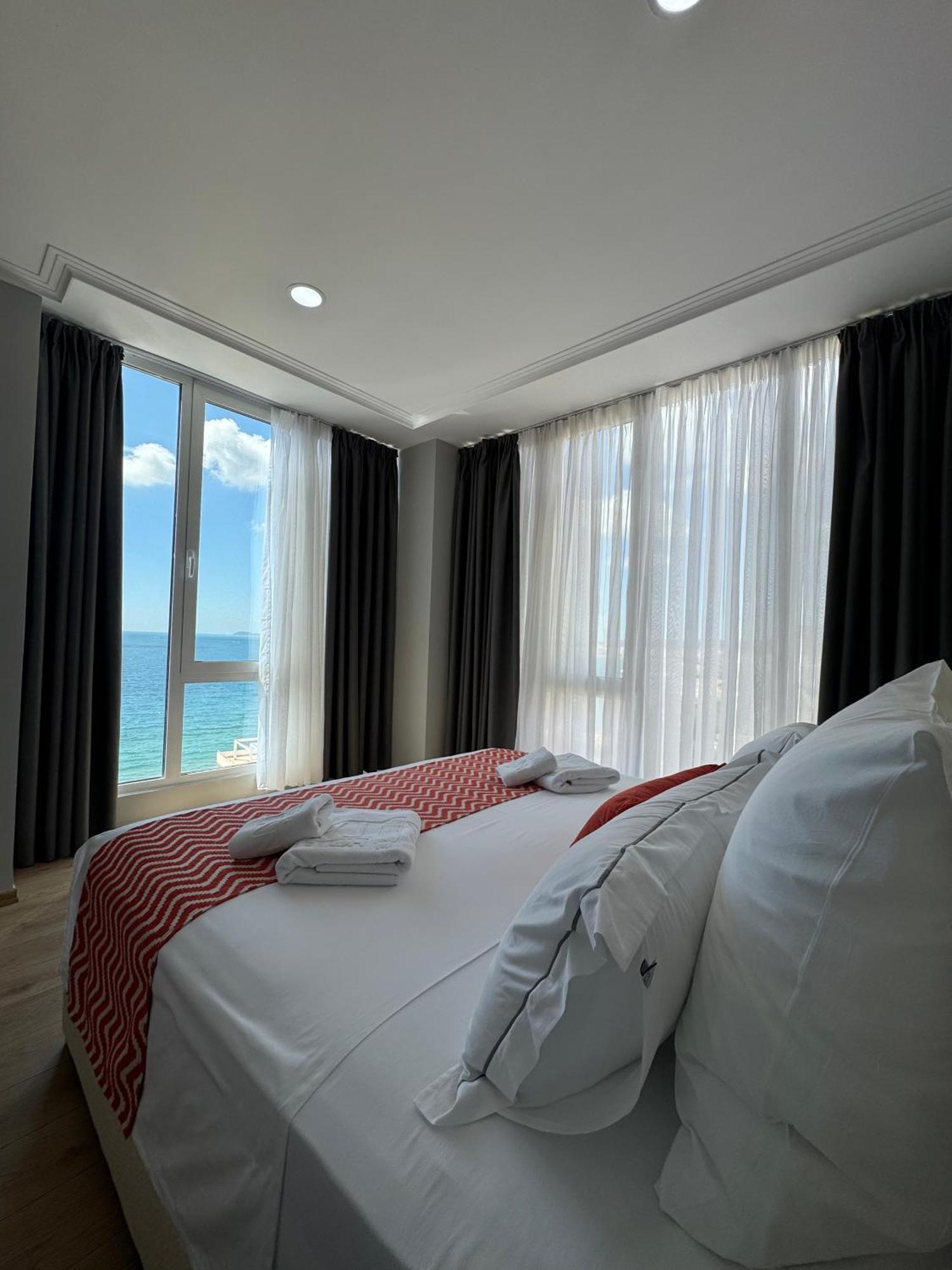 Hotel Britania Vlorë Eksteriør bilde