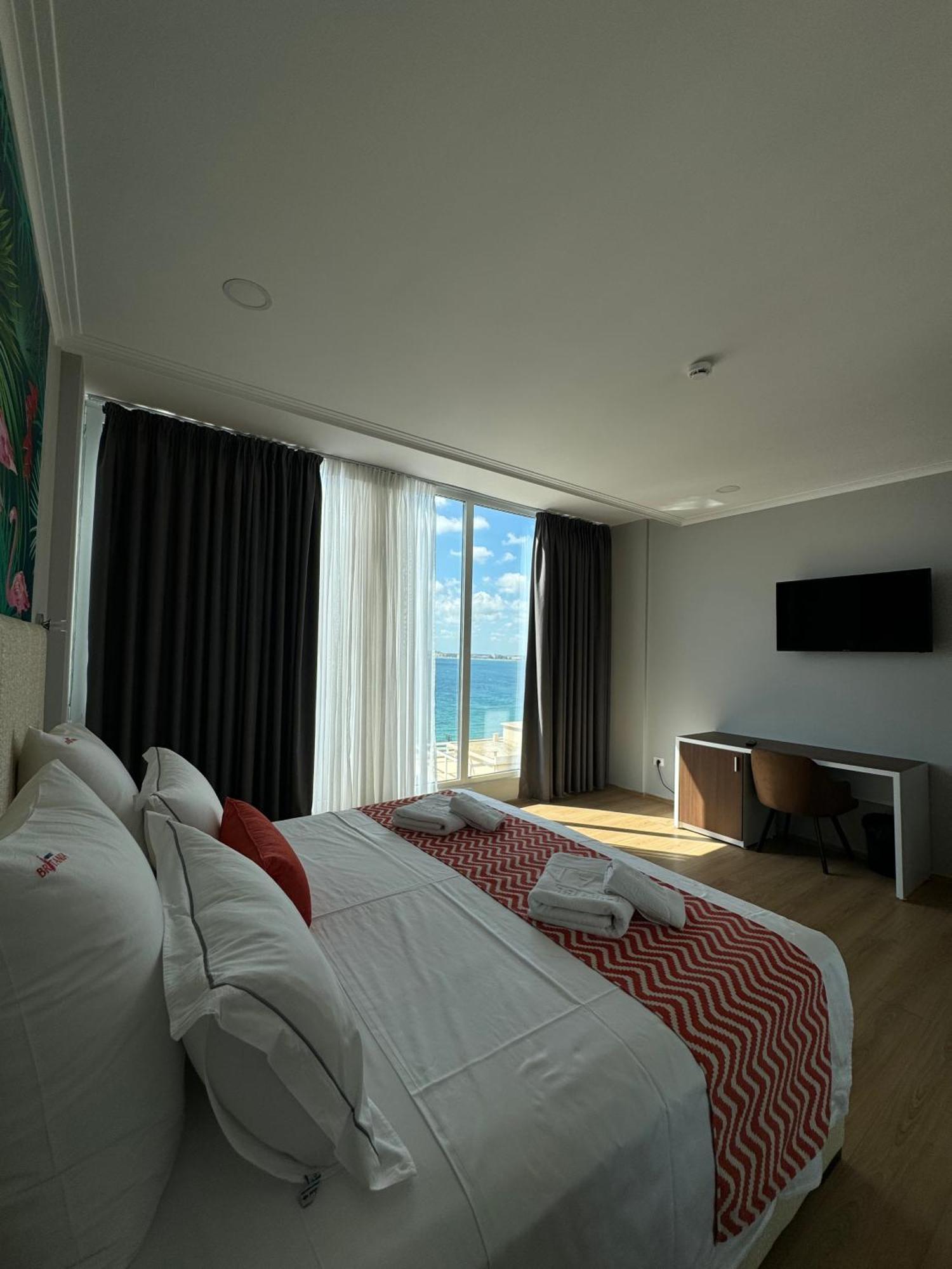 Hotel Britania Vlorë Eksteriør bilde