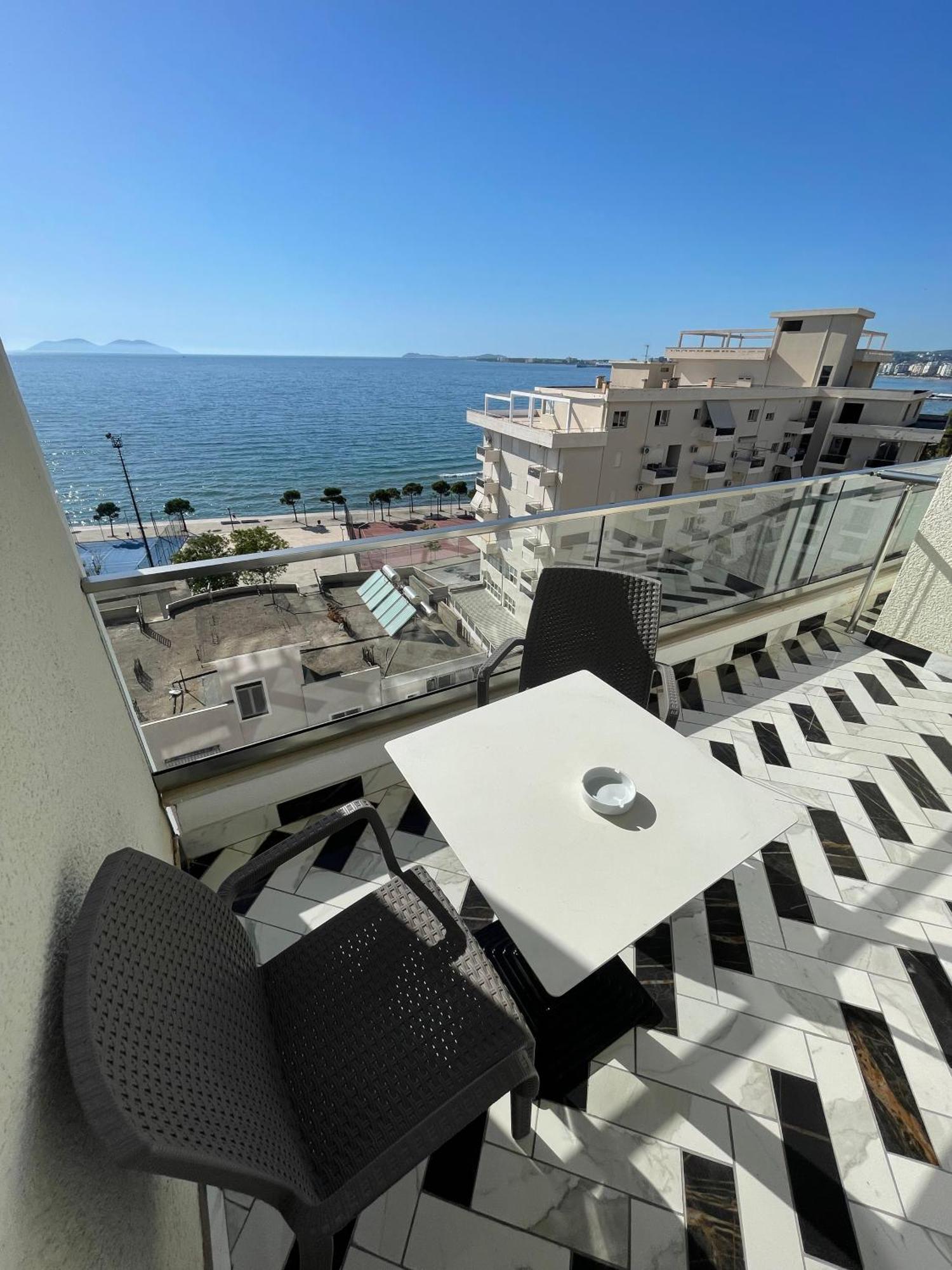 Hotel Britania Vlorë Eksteriør bilde
