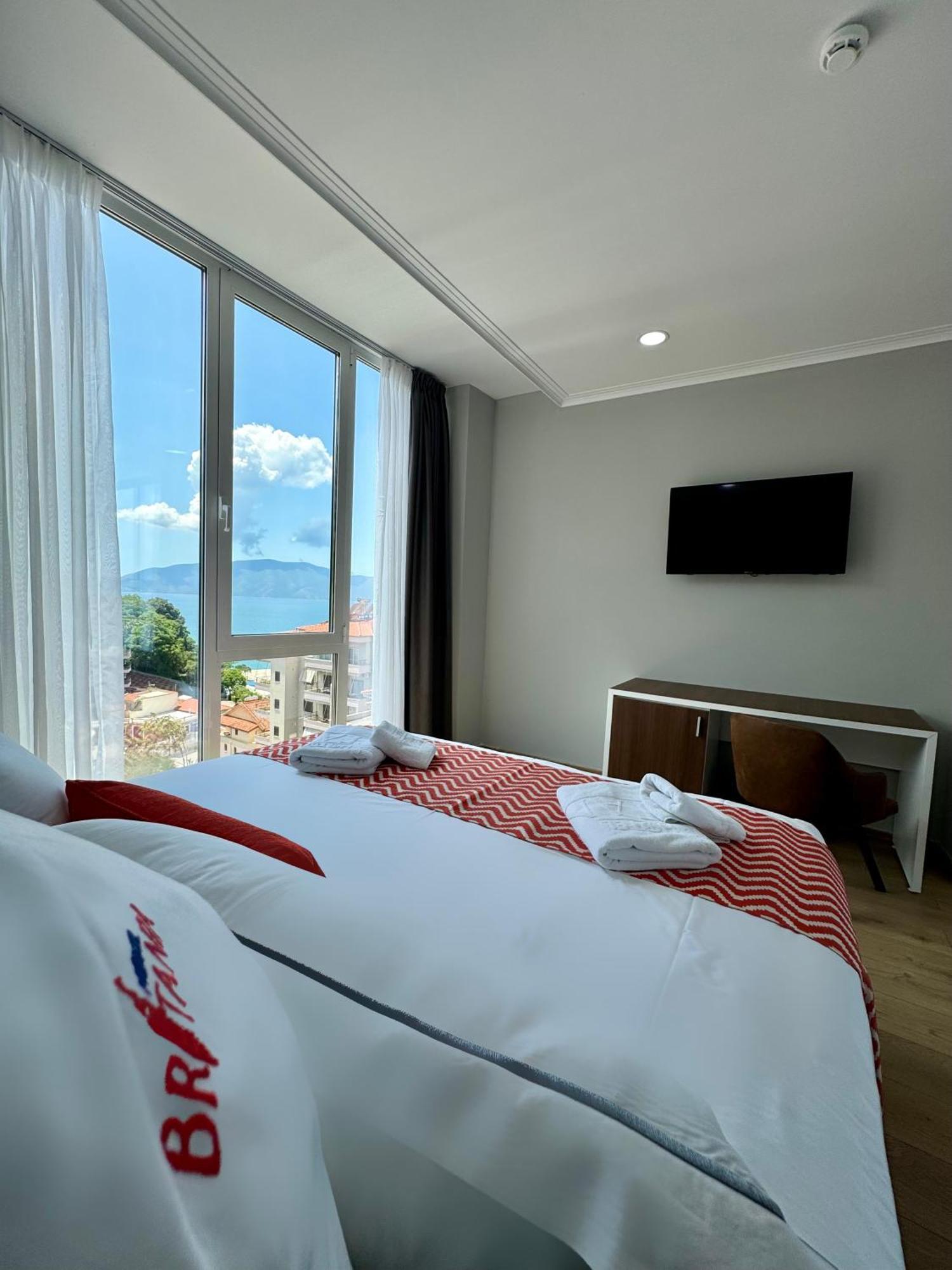 Hotel Britania Vlorë Eksteriør bilde