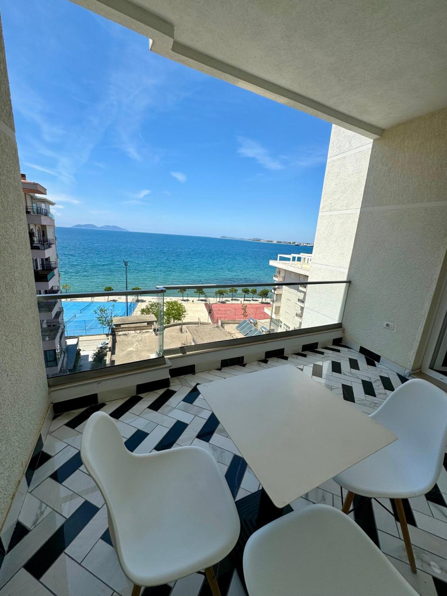 Hotel Britania Vlorë Eksteriør bilde