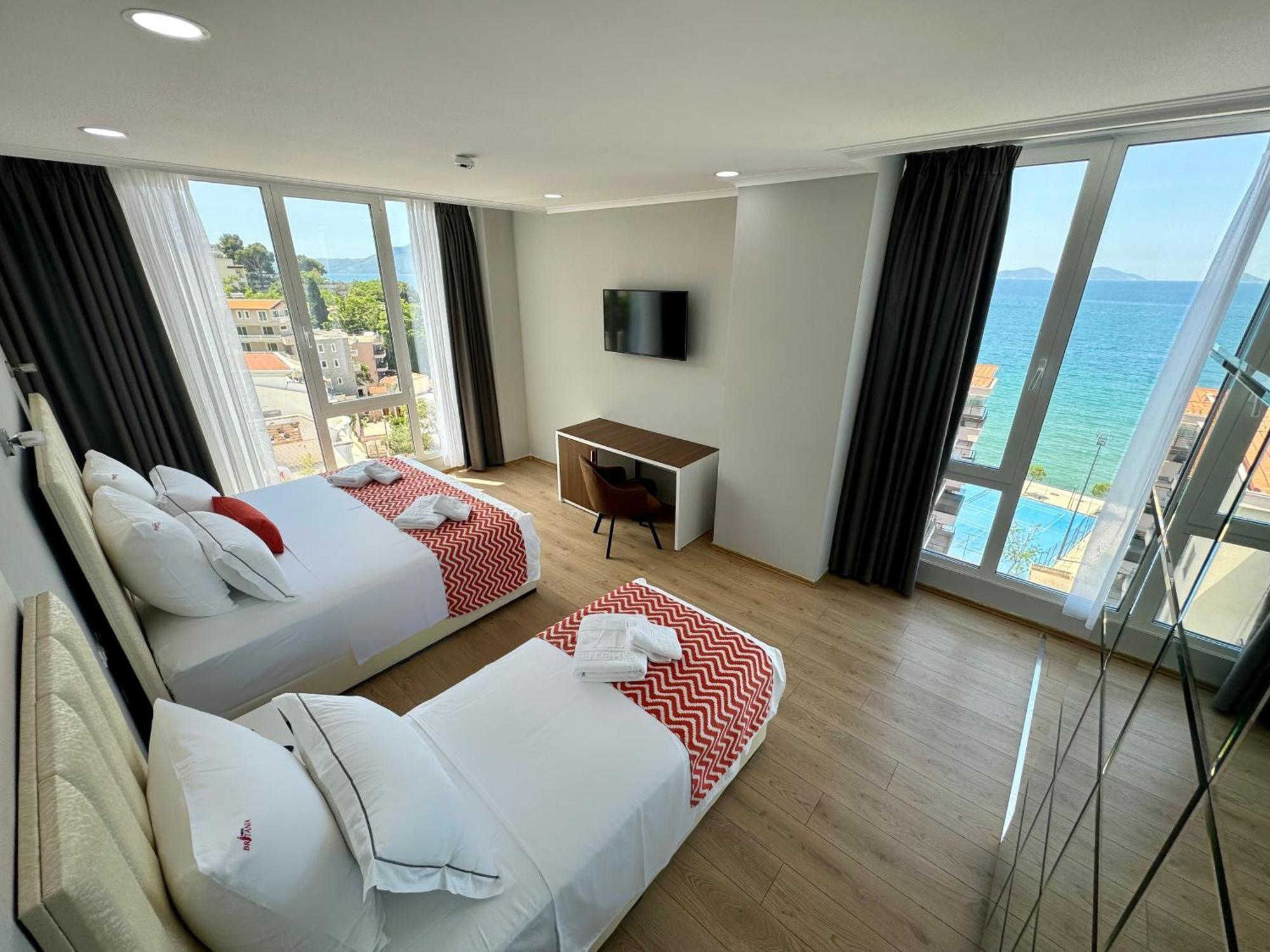 Hotel Britania Vlorë Eksteriør bilde
