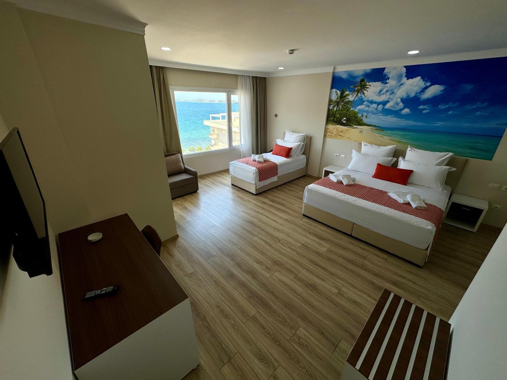 Hotel Britania Vlorë Eksteriør bilde