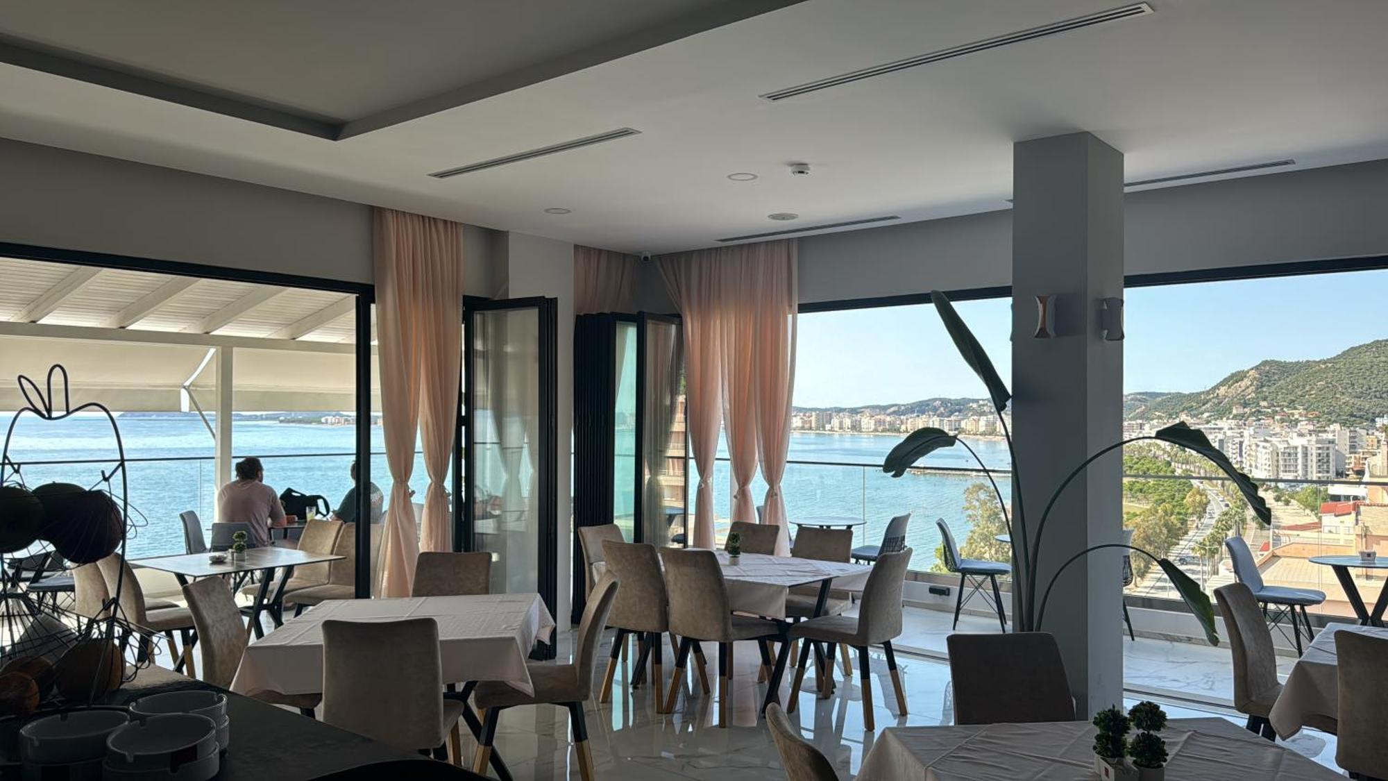 Hotel Britania Vlorë Eksteriør bilde