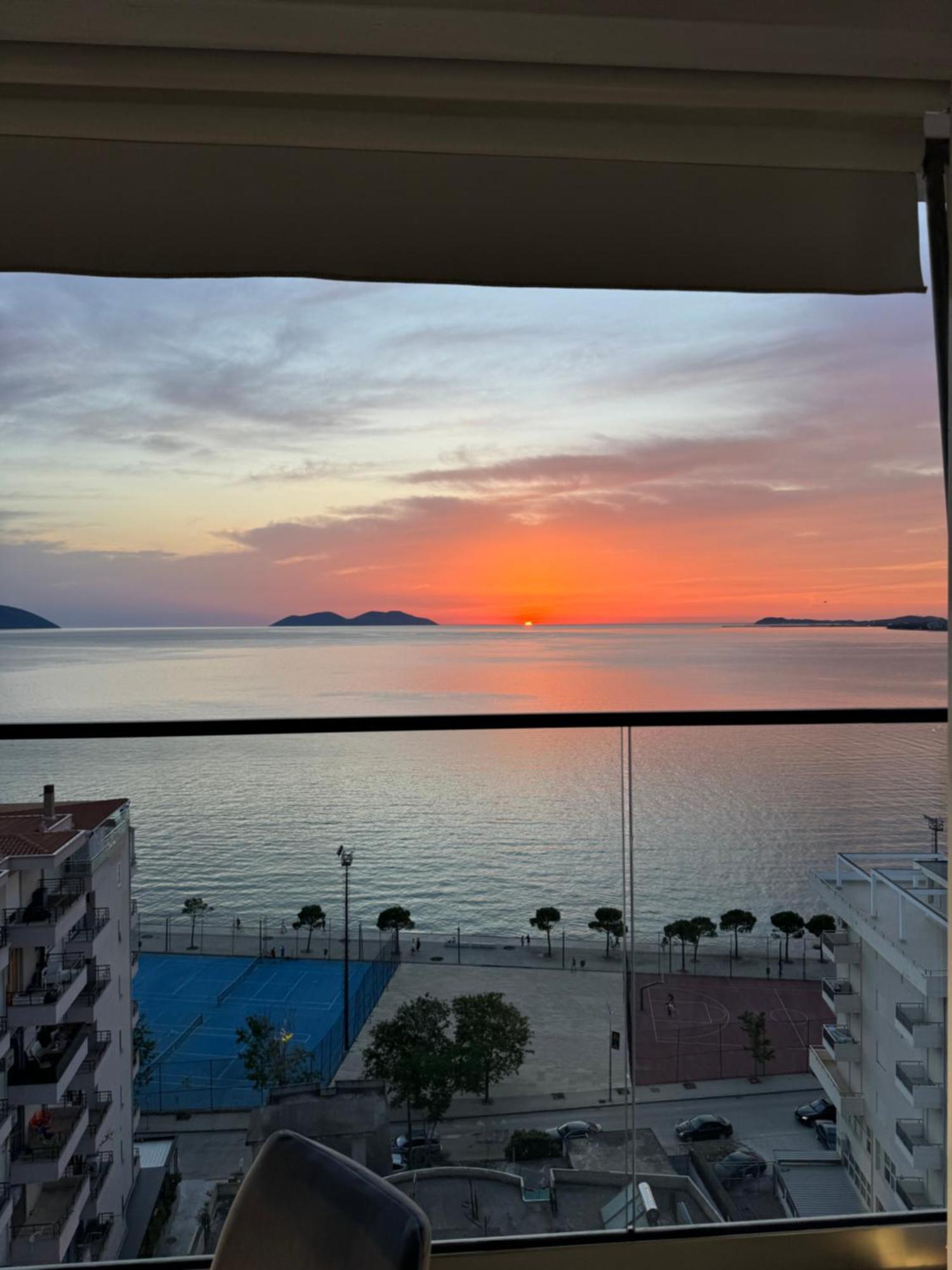 Hotel Britania Vlorë Eksteriør bilde