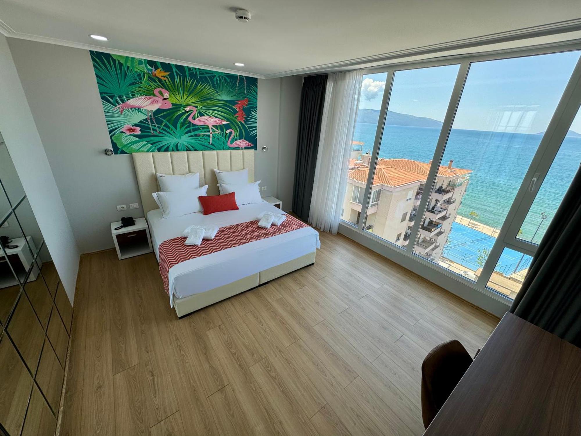 Hotel Britania Vlorë Eksteriør bilde